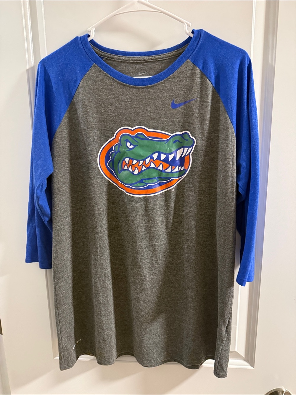 🥳 5 for $25 BUNDLE Nike Gray & Blue Florida Gators 3/4 Sleeve Tee